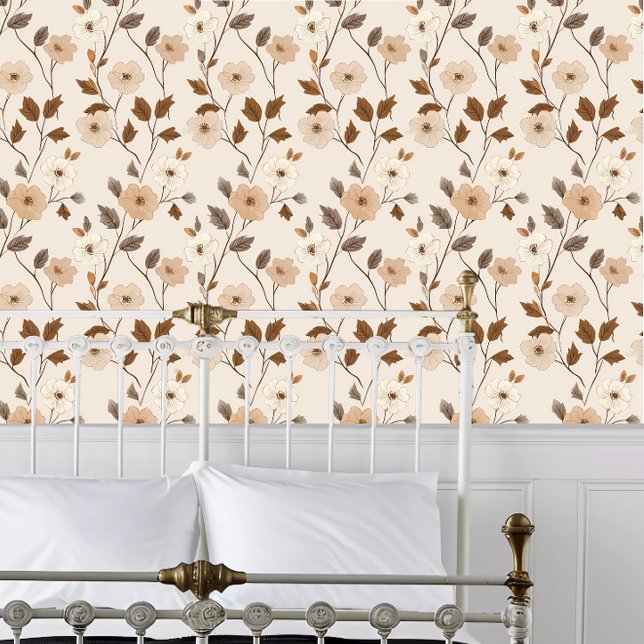 Papier Peint Fleurs neutres Cottage (Cottage Core Neutral Flowers Wallpaper behind a white metal bed frame. )