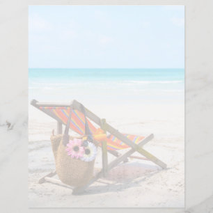 Papier Plages tropicales Chaise de plage sur sable