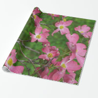 Papier rose d'emballage cadeau de cornouiller