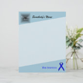 Papier Ruban Blue Standard par Kenneth Yoncich (Debout devant)