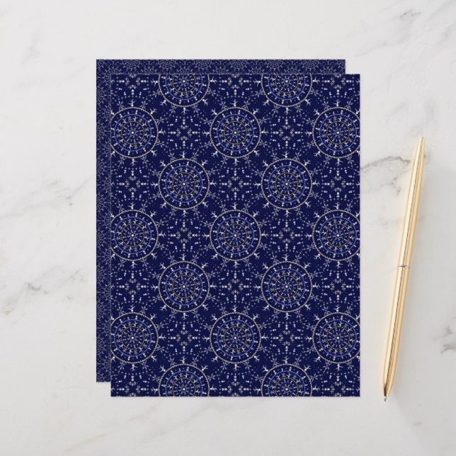 Papier Scandinave Ditsy Winter Navy & Gold Diamond Tile (Devant/Arrière en situation)