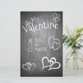 Papier Soyez ma Saint Valentin sur un tableau à craie (Debout devant)