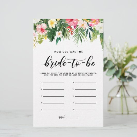 Papier Tropical How old was the Bride-to-be Game Card (Debout devant)