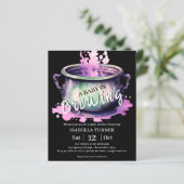 Papier Un bébé brasse | Baby shower Halloween (Debout devant)