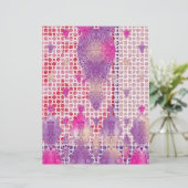 Papier un motif avec un fond violet et des points (Debout devant)
