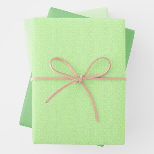 Papier vert vert verdoyant un jeu (En situation)