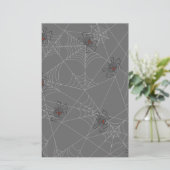 Papier Web et citrouilles d'araignées d'Halloween (Debout devant)