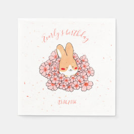 Papieren servet met verjaardagsontwerp konijn