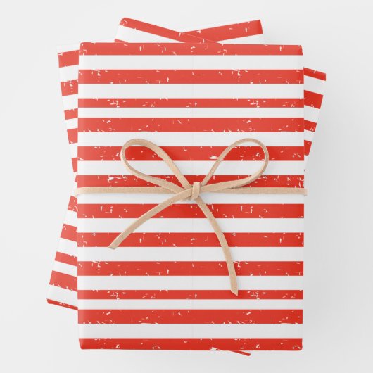 Papieren vellen met rode en witte strepen (In situ)