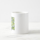 Papillon de monarque sur la tasse de café de (Centre)