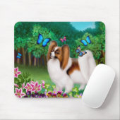 Papillon Dog in de tuin van Mousepad Muismat (Met muis)