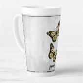Papillon d'or Floral Latte Mug personnalisé (Angle gauche)