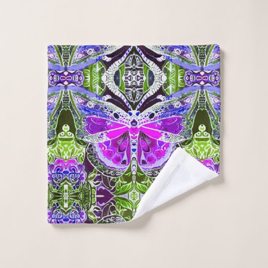 Papillon et Médaillon Motif Batik en violet (Gant de toilette)