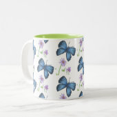Papillon et Mug de café à fleurs (Devant gauche)