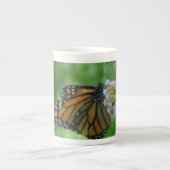 Papillon Monarque sur la Mug de Chine d'os de fleu (Devant)