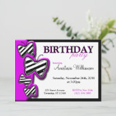 Papillon noir et blanc violet Invitations d'annive (Debout devant)