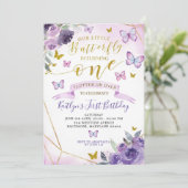 Papillon pourpre et or 1er anniversaire Invitation (Debout devant)