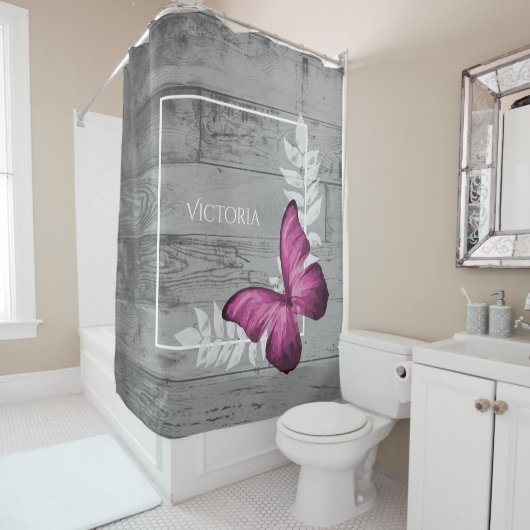Papillon rose Rustique rideau de douche personnali (En situation)