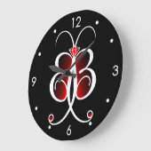 Papillon Whimsical Rouge Grande horloge ronde (Angle)