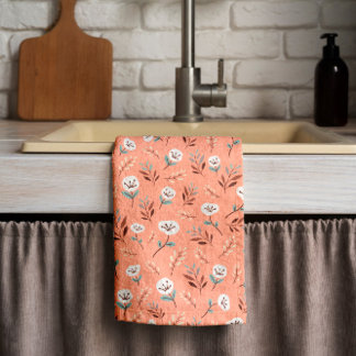 Papillons blancs sur serviette de cuisine rouge