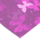 papillons dans la nappe rose (Angle)
