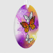 Papillons Monarque sur Arrière - plan pourpre (devant)