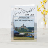 Papy, carte de jour de grands-parents - château de (Fleur jaune)