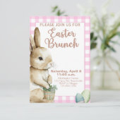 Pâques Brunch Invitation Rabbit Rose En vichy Plai (Debout devant)