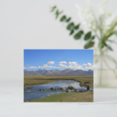 Par la carte postale River (Debout devant)