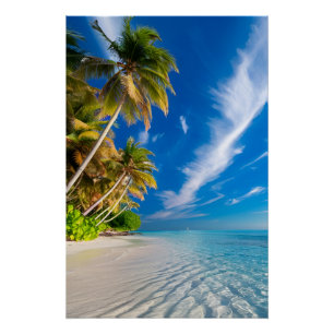 Paradise Shoreline: Tropische palmbomen en kristal Perfect Poster