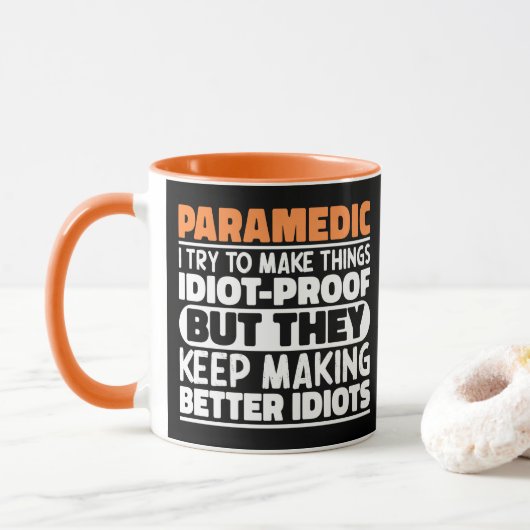 Paramedicus Ik probeer dingen grappig te maken Mok (Met donut)