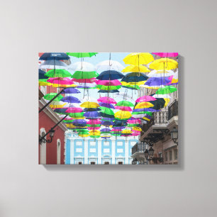 Paraplu's boven San Juan Streets en Mansion Canvas Afdruk