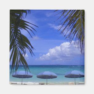 parasols op het strand, St. Maarten, Cariben Magneet