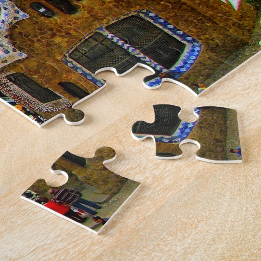 Parc Guell Gaudi Barcelona. Jigsaw Puzzle (Côté)