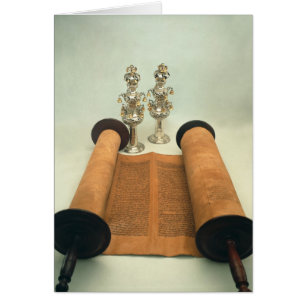 Parchemin Torah avec les finitions de la couronne