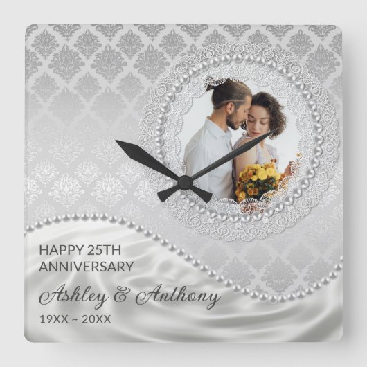 Parel en Satijn Vierkante Klok (Voorkant)