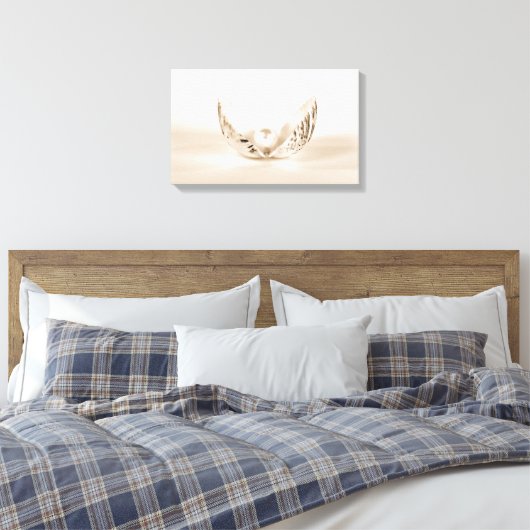 parel in zeeschelp canvas afdruk (Insitu (Slaapkamer))