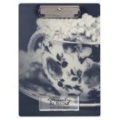 Parels in Tea Cup Modern Glam Gepersonaliseerd Klembord (Voorkant)