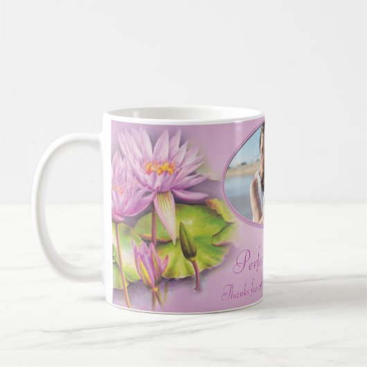 Parfait maman nénuphar photo et enfants nom mug (Gauche)