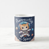 Parfaitement dans l'espace Mug Cute Kawaii Astrona (Centre)