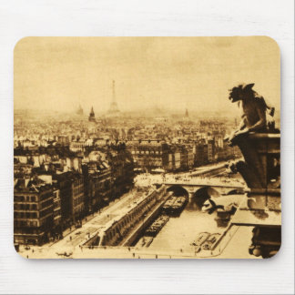 Pari Skyline met Notre Dame Gargoyle Muismat
