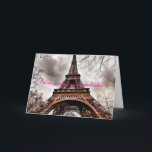 "Paris est toujours d'une bonne carte de note<br><div class="desc">Rattrapez avec des vieux amis avec cette carte de note avec du charme. Comporter Tour Eiffel contre un ciel gris avec l'expression "Paris est toujours une bonne idée" dans les roses indien. Peut-être vous serez inspirés voyager là vous-même !</div>