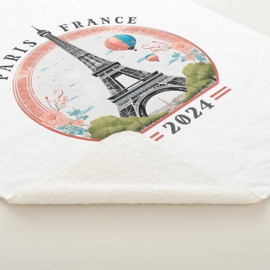 Paris France 2024 Couvertures Sherpa, Tour Eiffel (3/4)