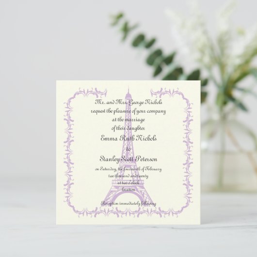 Paris mariage violet Tour Eiffel invitation en ivo (Debout devant)