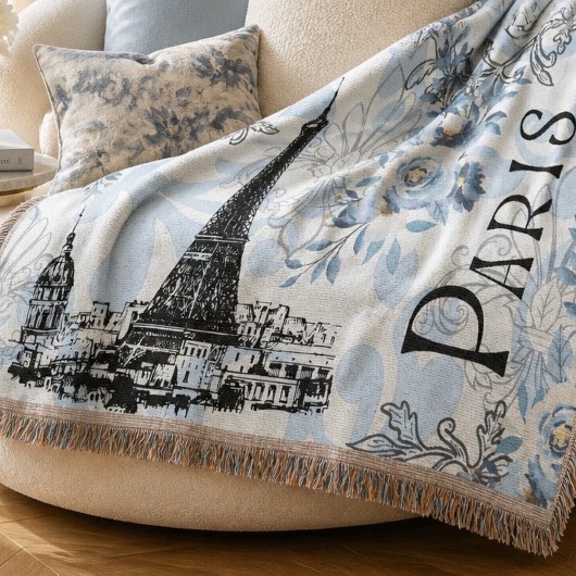 Paris sous couverture bleue frangée