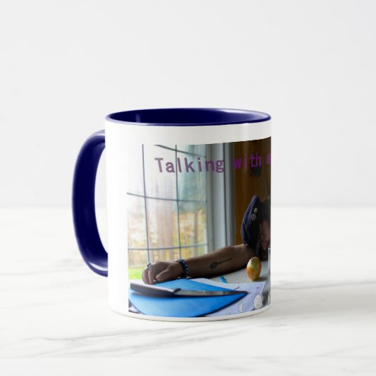 Parler Avec Une Mug D'Oignon (Devant gauche)