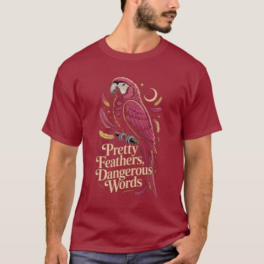 Parrot – Pretty Feathers, Sharp Words T-shirt (Voorkant)