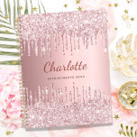 Parties scintillant rose pâle monogramme nom luxe<br><div class="desc">Un arrière - plan métallique rose vif. Faux gouttes de parties scintillant, la peinture goutte à goutte comme décoration. Personnalisez et ajoutez un nom, une lettre monogramme et un texte, année (n'importe quelle année) sur le devant. Le nom est écrit un rose moderne couleur or foncé écriture manuscrite. Parfait pour...</div>