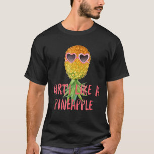 Partij als een anananasliefde voor het feest van d t-shirt