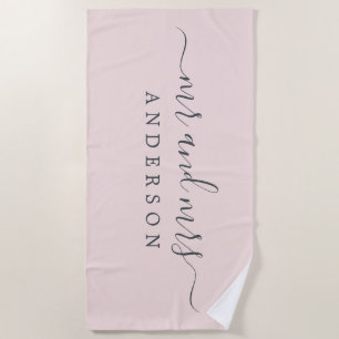 Pas getrouwd de heer Pastel Pink Monogrammed Strandlaken